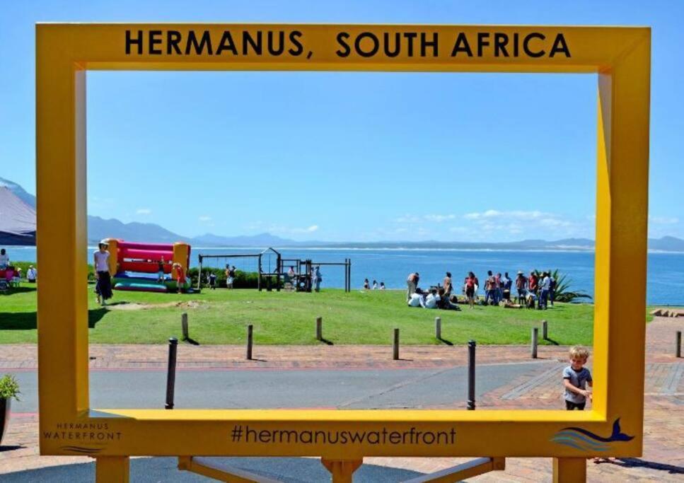Hermanus Waterfront, Sea View Apartment With Balcony מראה חיצוני תמונה